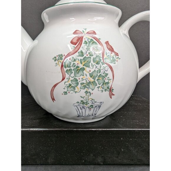 Vintage Corelle Callaway Holiday Christmas Teapot with Lid 6 Cups 48 Oz - Picture 2 of 9
